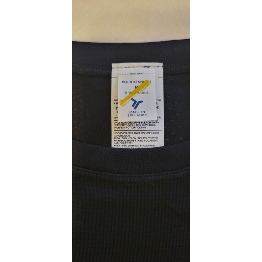 Women's Old Navy Black M Fluid Seamless Fitted T Shirt Sz Medium Breathable - Picture 11 of 12